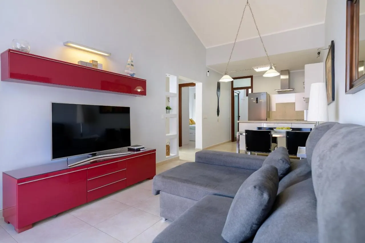 הקונטקטים של Casa Folias